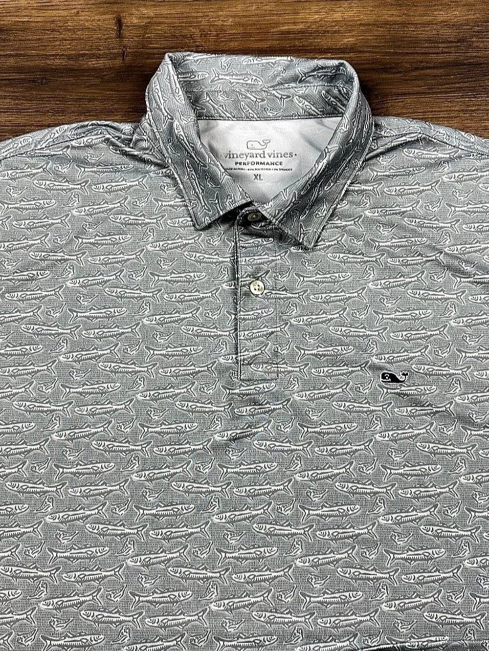Vineyard Vines Performance Polo Shirt Mens Size XL Gray Fish All Over Print